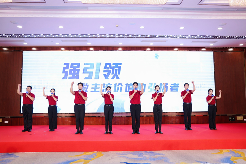 中国人民大学发布《大学生网络素养“青春之约”》网络文明是社会主义精神文明的重要内容，是网络强国建设的重要领域。5月20日上午，在2026年中国网络文明大会网络文明培育分论坛上，中国人民大学发布《大学生网络素养“青春之约”》。