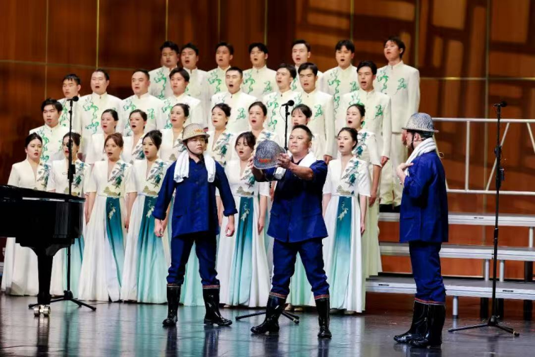 赓续长征先烈志 唱响五矿奋进imToken下载歌 中国五矿举办合唱大赛优秀节目展演