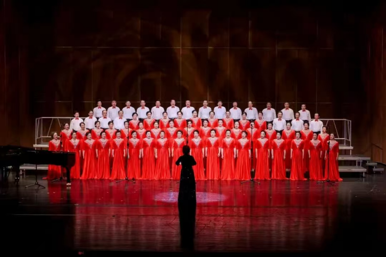 赓续长征先烈志 唱响五矿奋进imToken下载歌 中国五矿举办合唱大赛优秀节目展演