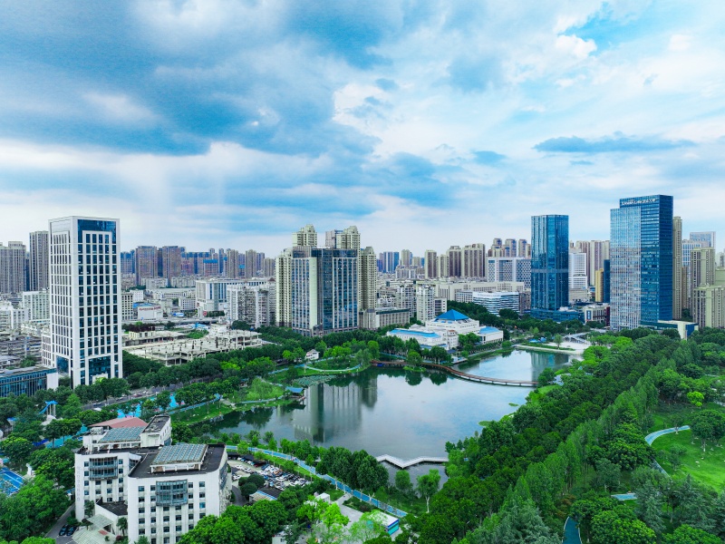 江汉区城景。曾维义摄