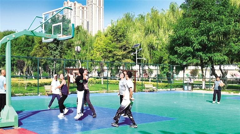 假日“燃”起im钱包来 活力满金城