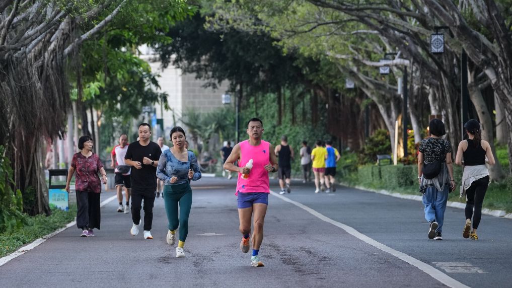 广西南宁：在城市im钱包官网“绿肺”乐享运动